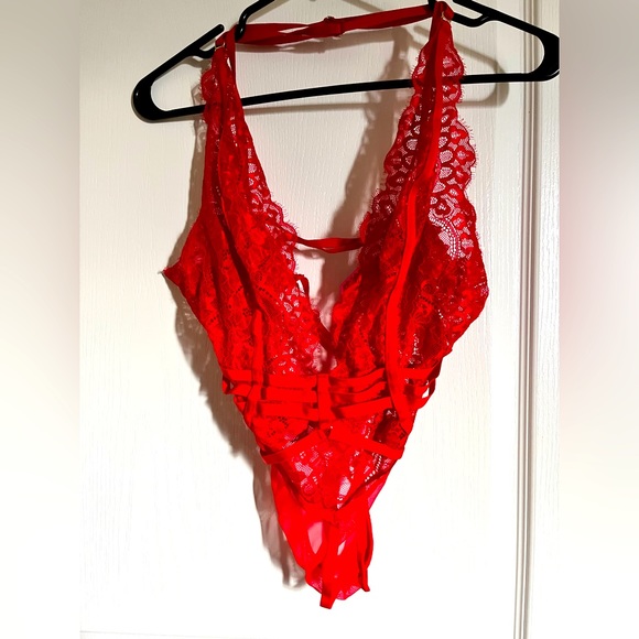 La Senza Sexy Red Lace Bodysuit - L - Picture 1 of 2